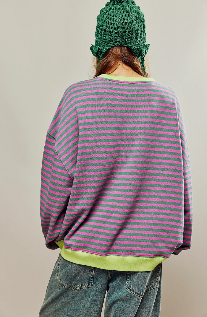 OVERSIZED STRIPED SWEATER