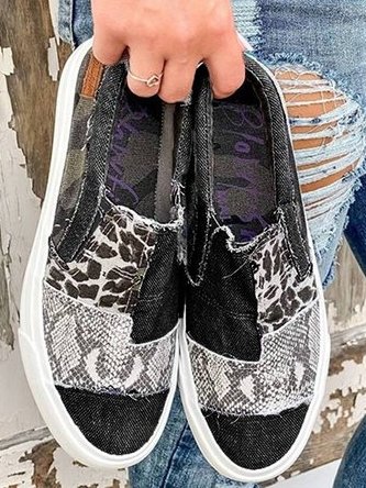 Lightweight Slip-On Sneakers