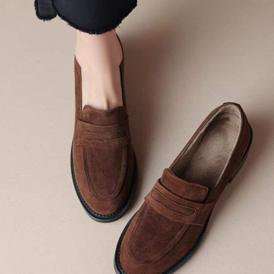Timeless Vintage Loafers with Classic Charm