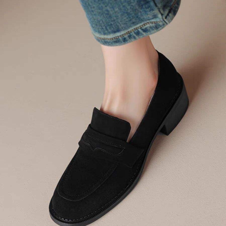 Timeless Vintage Loafers with Classic Charm