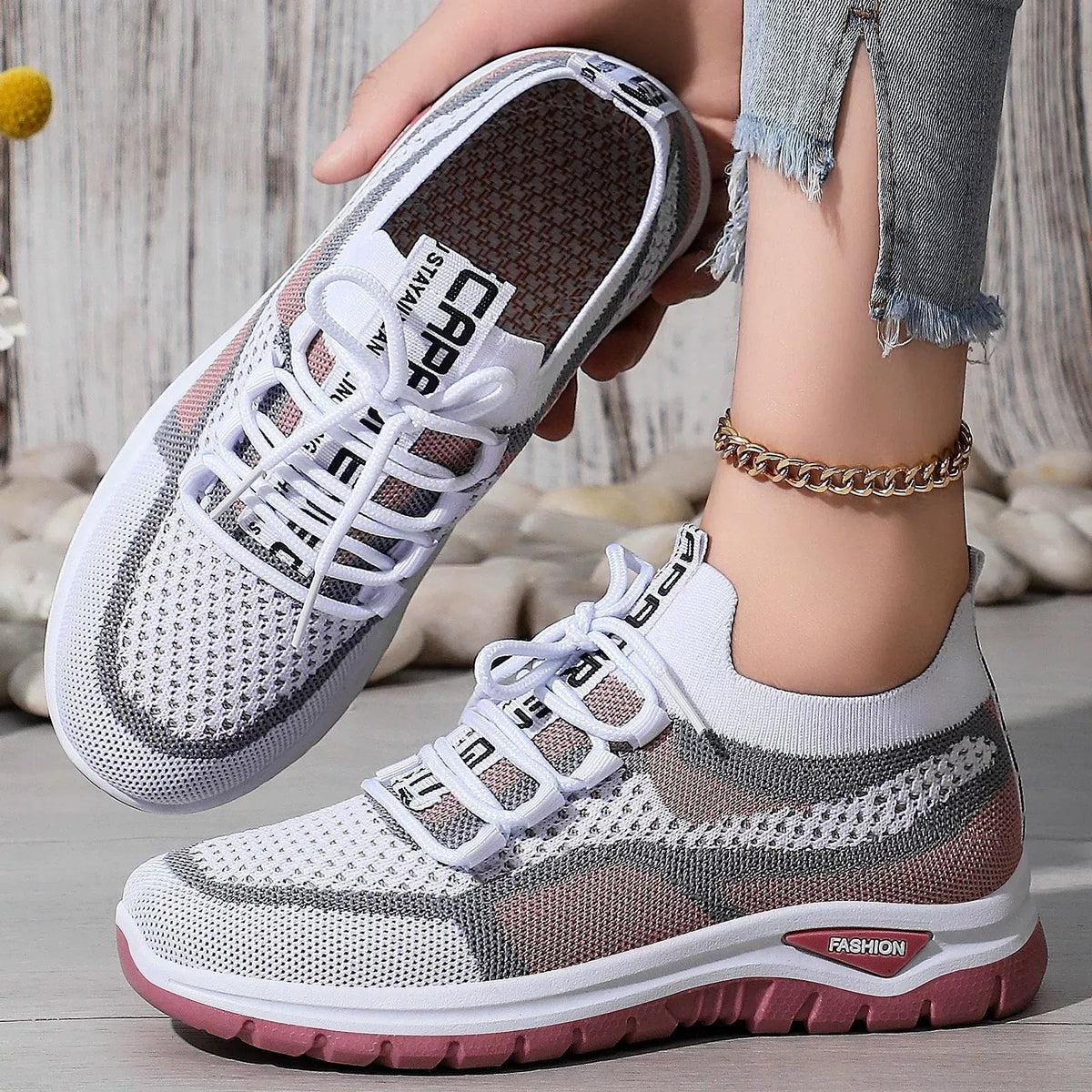 Lightweight Cushioned Lace-Up Running Sneakers