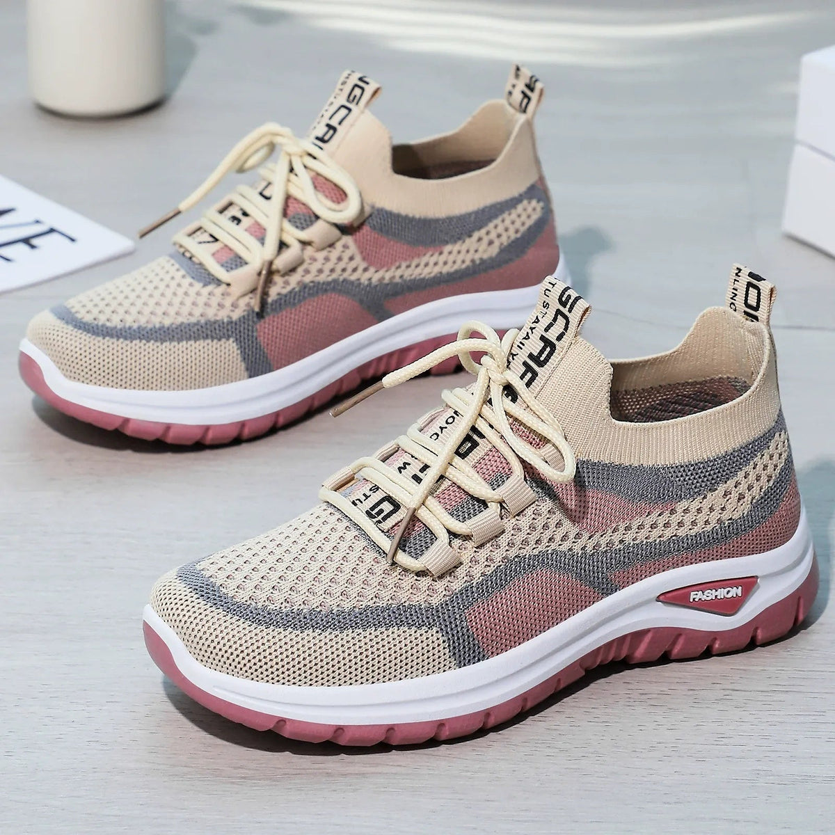 Lightweight Cushioned Lace-Up Running Sneakers